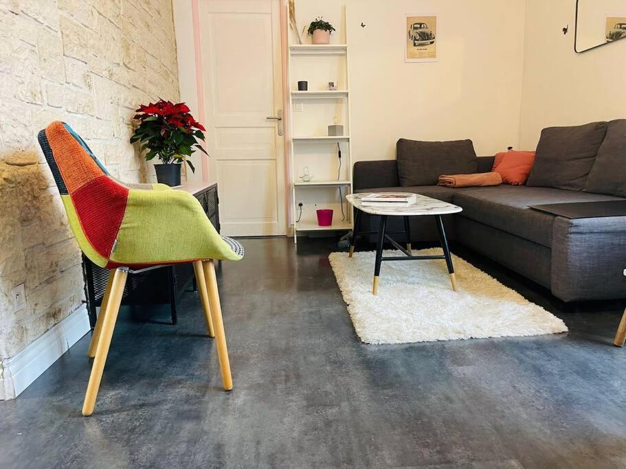 Chaleureux Appart, Proche De La Loire Avec Parking Orléans Buitenkant foto